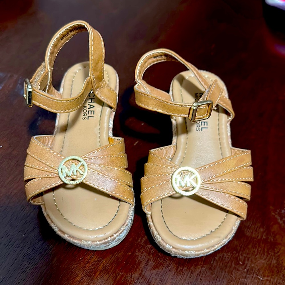 MK toddler wedges